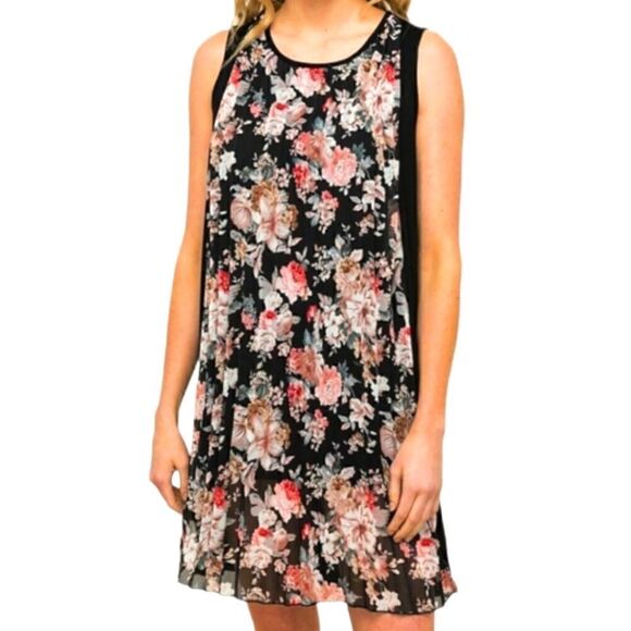 Mystree Dresses & Skirts - NWT MYSTREE SLEEVELESS FLORAL PLEATED DRESS SZ.M